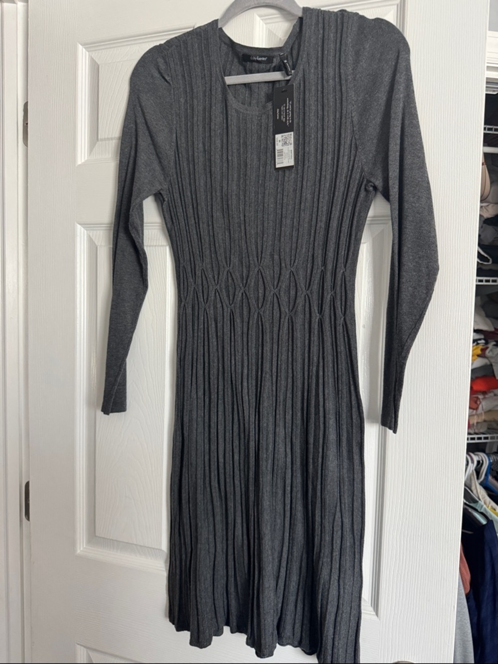 Daisy Fuentes Gray Ribbed Knit Top Sz M NWT
